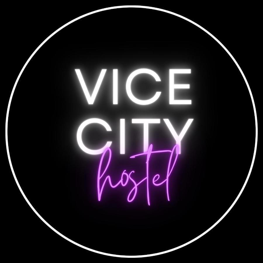 Vice City Hostel ヴロツワフ エクステリア 写真