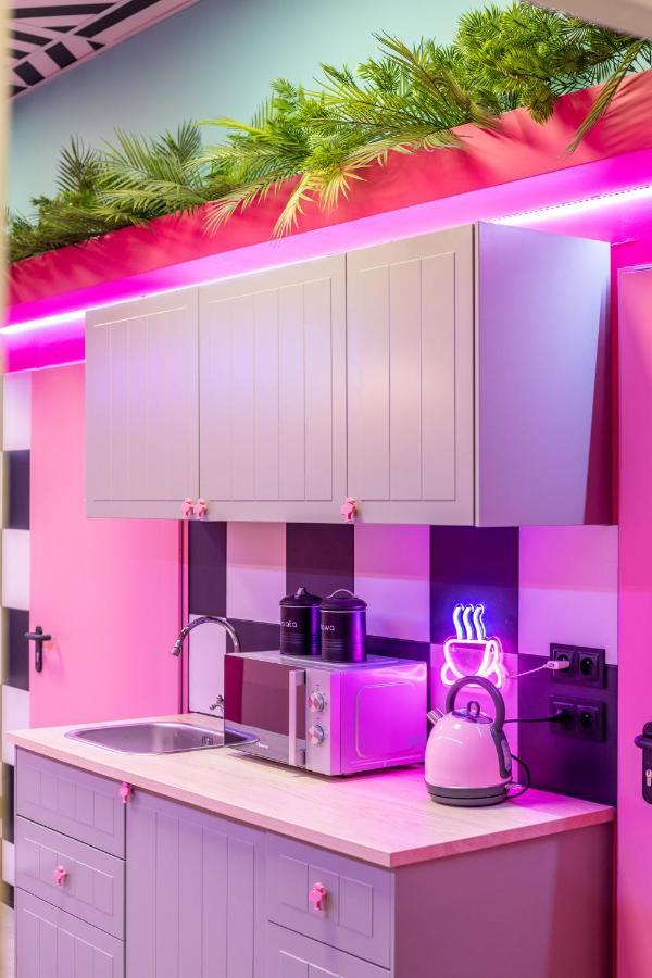 Vice City Hostel ヴロツワフ エクステリア 写真