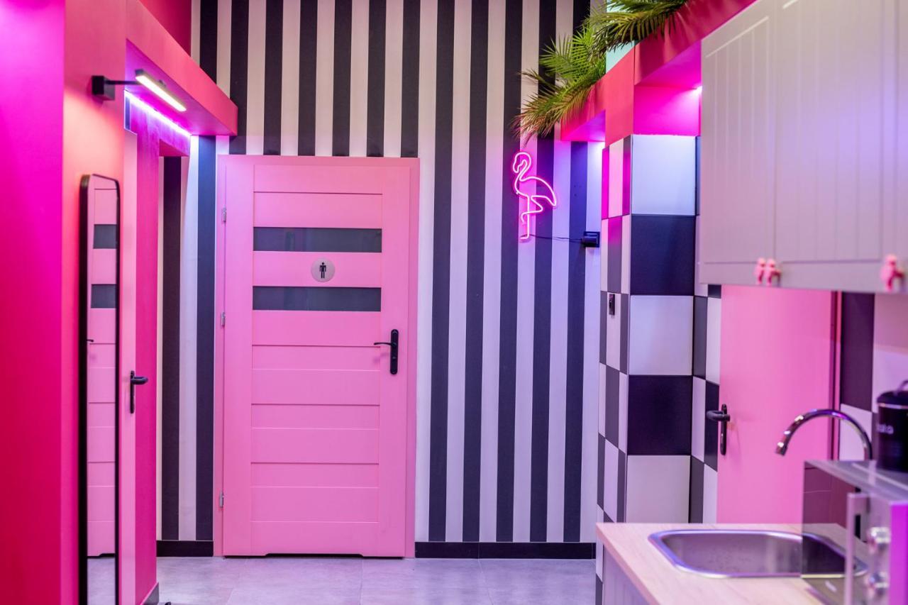 Vice City Hostel ヴロツワフ エクステリア 写真